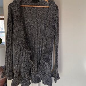 Brittany Black ruffled bell sleeve two tone cardigan black white small